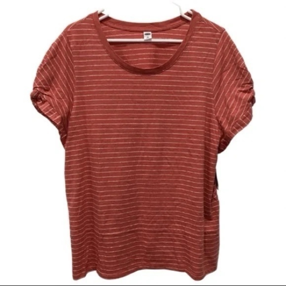 Pinkish/Red Old Navy T-Shirt with Sleeve Detail